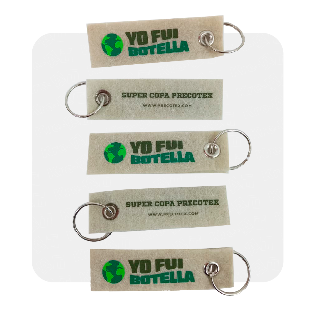 LLAVERO EN MATERIAL RECICLADO